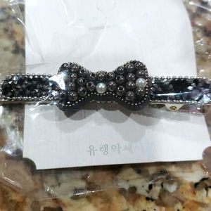 BOW design hair clip